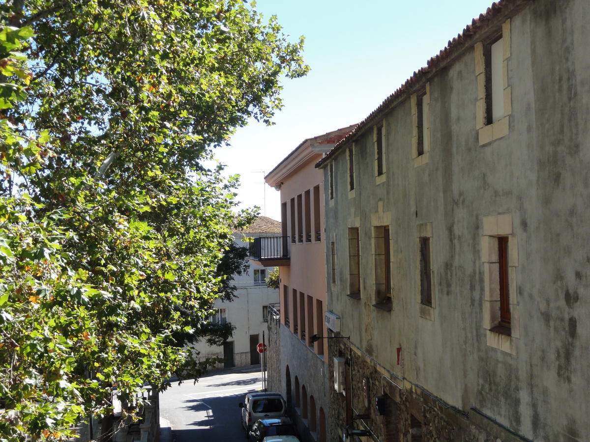 Ca L'Amadeu Hotel Vilanova de Escornalbou ภายนอก รูปภาพ