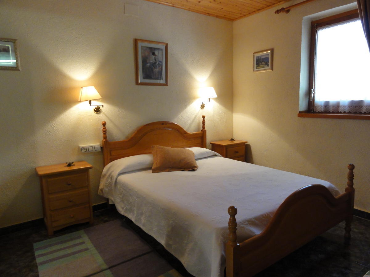 Ca L'Amadeu Hotel Vilanova de Escornalbou ห้อง รูปภาพ
