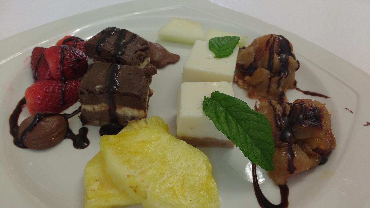 Ca L'Amadeu Hotel Vilanova de Escornalbou ภายนอก รูปภาพ