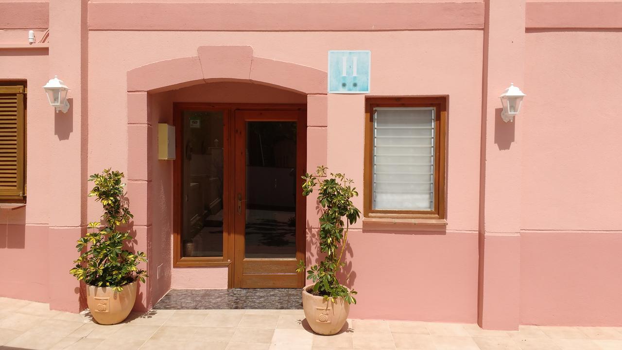 Ca L'Amadeu Hotel Vilanova de Escornalbou ภายนอก รูปภาพ